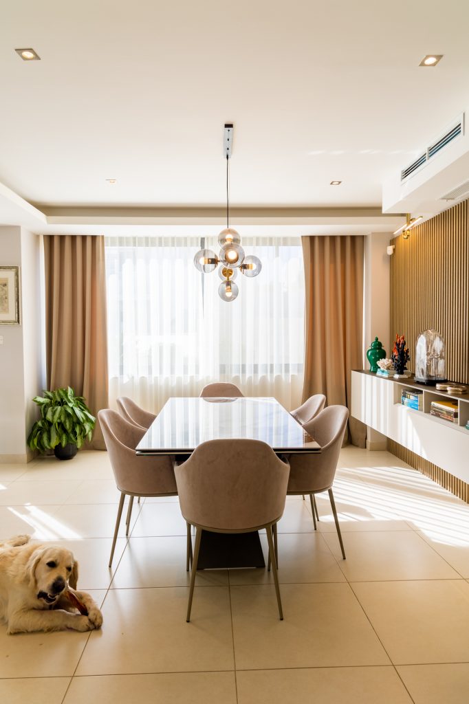 Dining room - elegant interiors