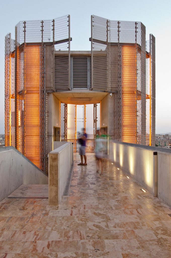 Barrakka Lift. Photo: Luis Rodriguez Lopez