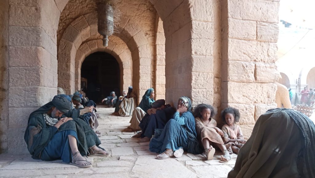 Beggars on set