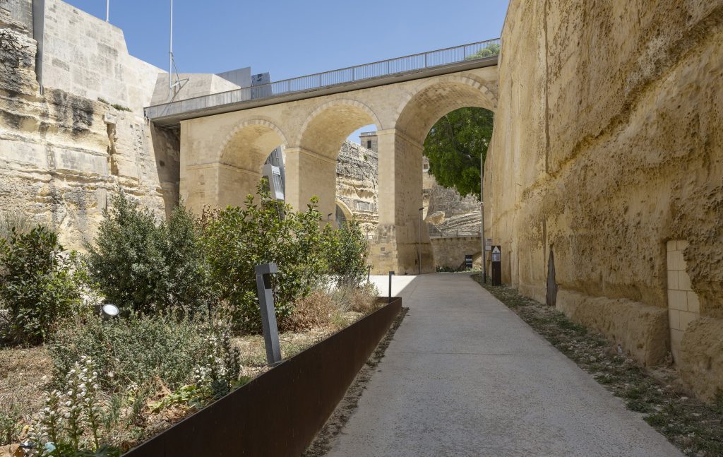 City Gate & St James Ditch, Valletta / Alex Attard