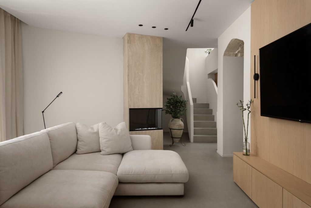 clean lines, curves and natural textures,” says studio founder Marienica Haber.
