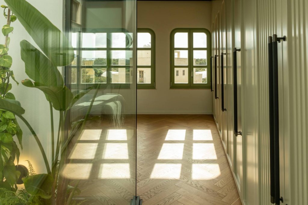Anthea Huber Contemporary Design