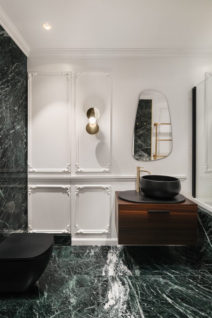 Marble bathroom interior. Photography: Ramon Portelli