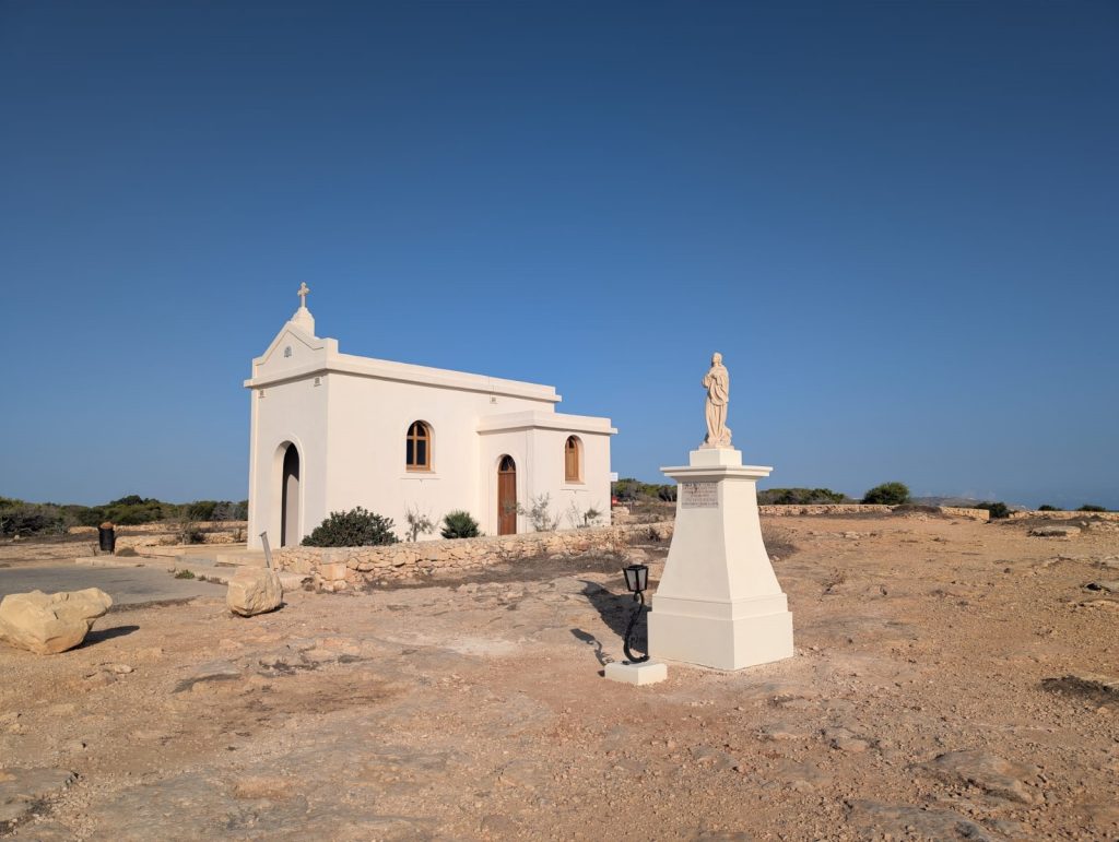 Madonna ta' L-Ahrax statue and chapel - Photography: Restoration and Preservation Department