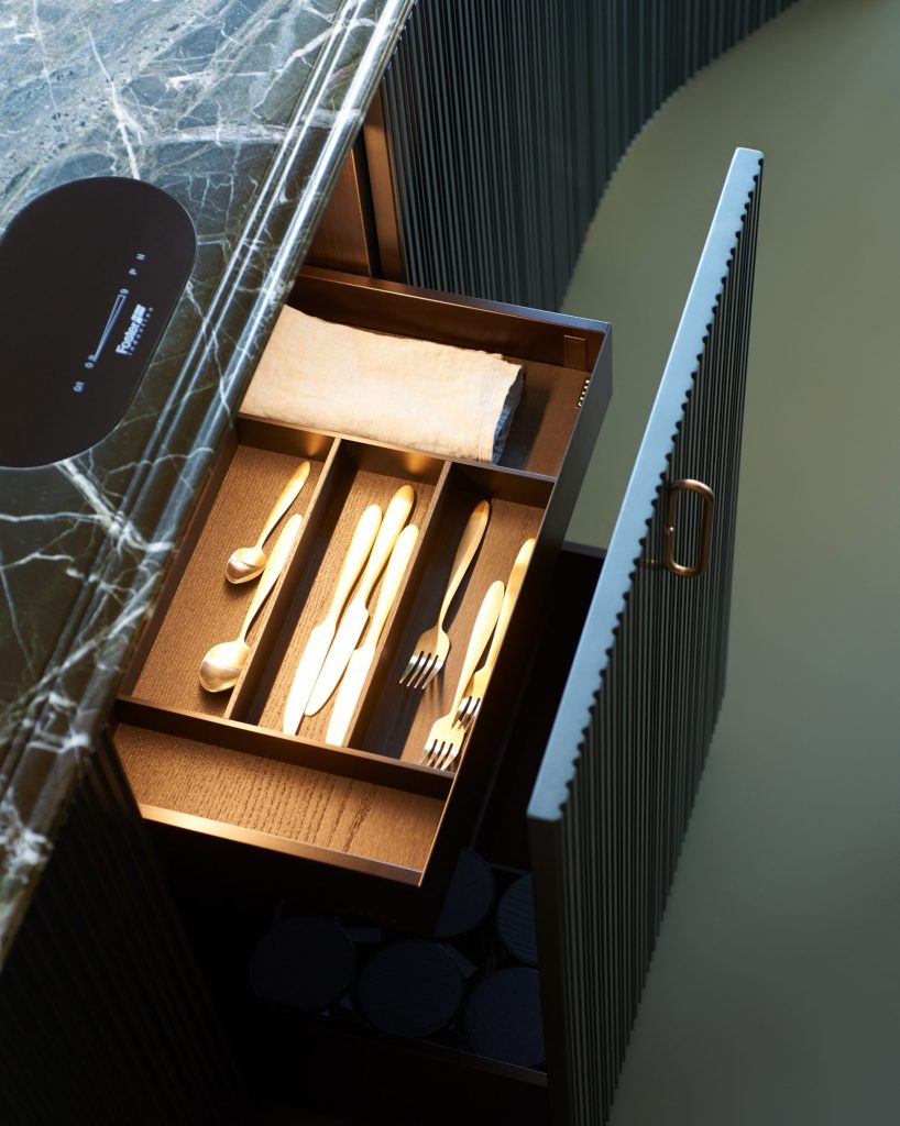 Tangram kitchen by Cesar