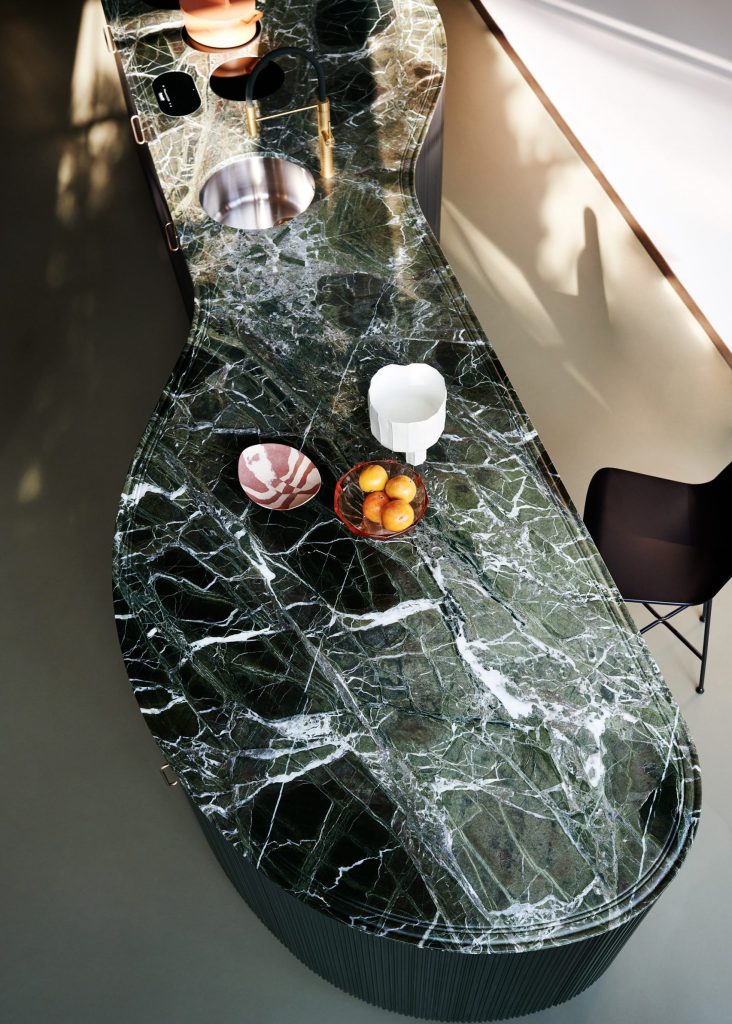Tangram kitchen by Cesar