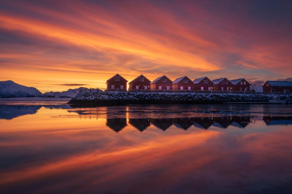 Cabins in Flames and Ice / Photo by Josef Borg