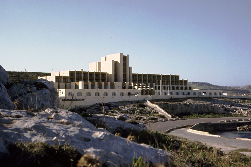 Salina Bay Hotel, Salina